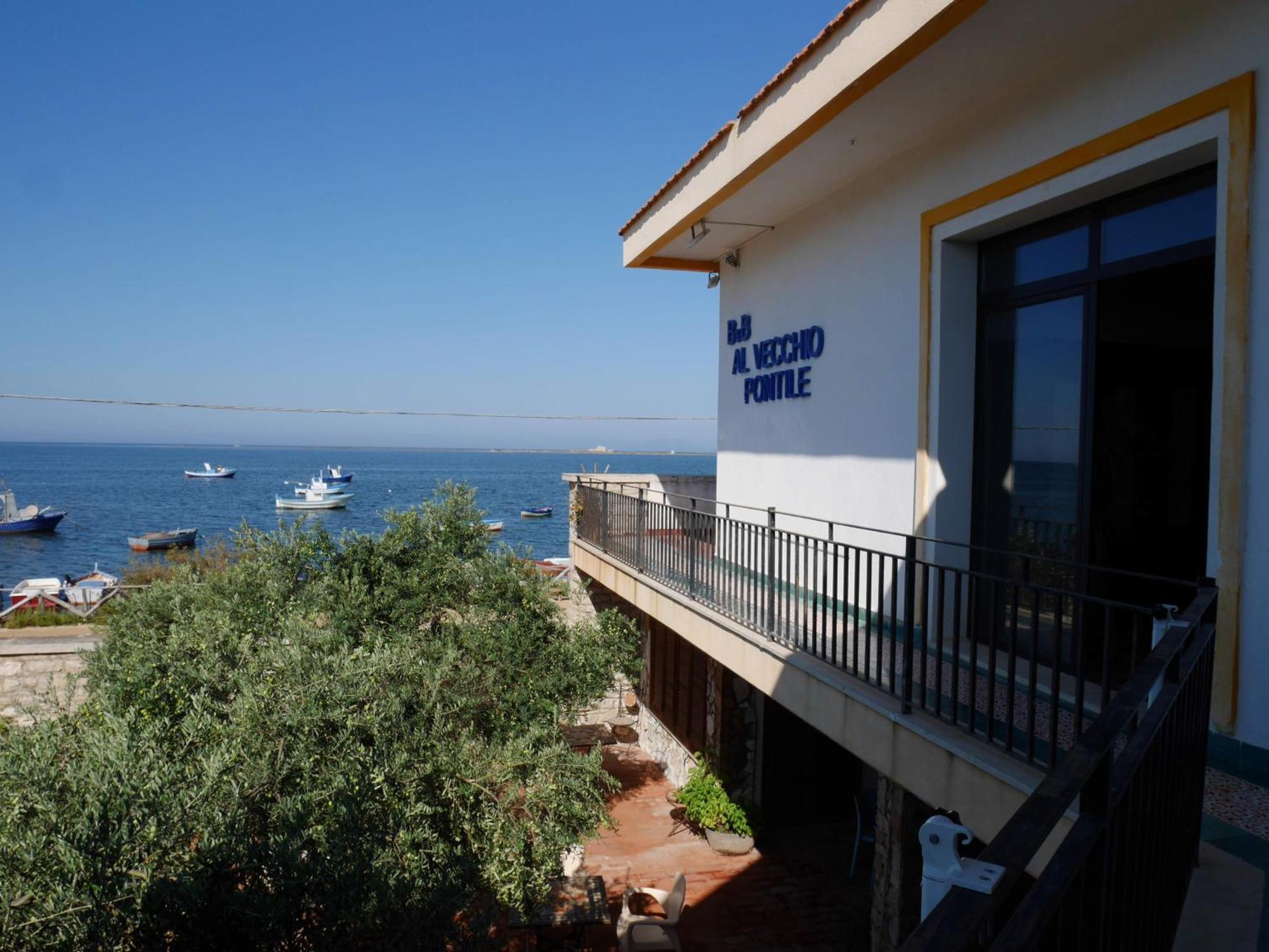 Al Vecchio Pontile B&B Relax Fronte Mare A Marsala Eksteriør bilde