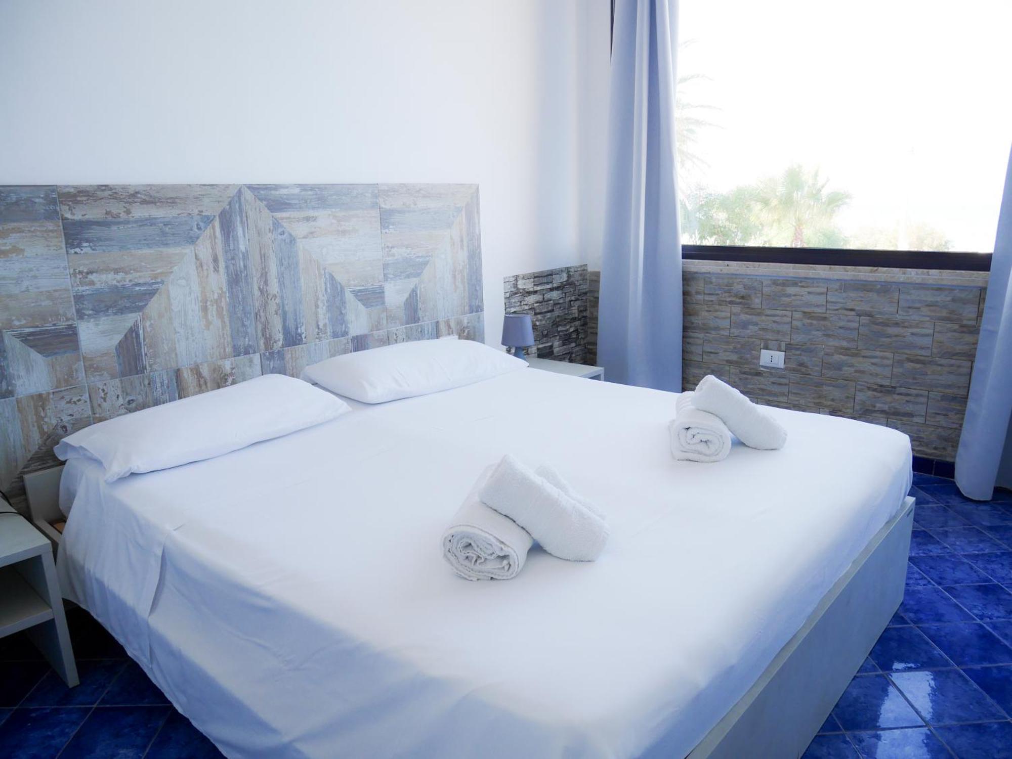 Al Vecchio Pontile B&B Relax Fronte Mare A Marsala Eksteriør bilde